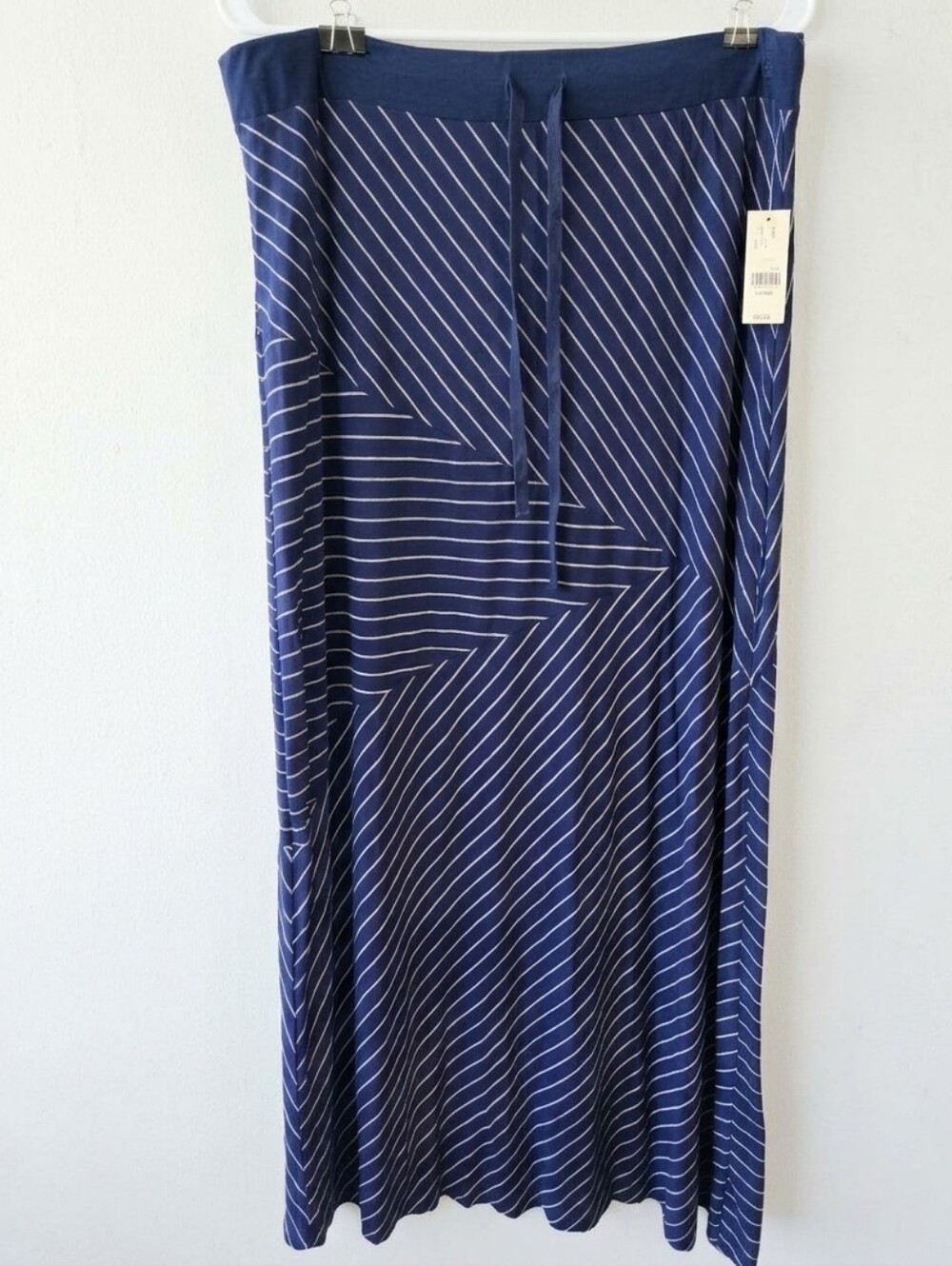 NY&Co Navy Blue Striped Elastic Waist Long Maxi Skirt XL NWT Rayon